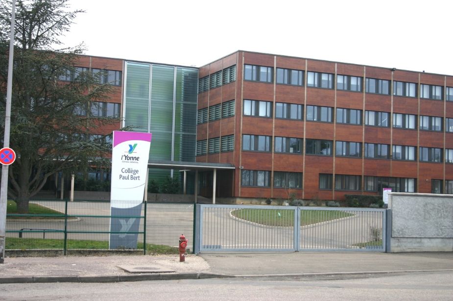 Collège Paul Bert (Auxerre)