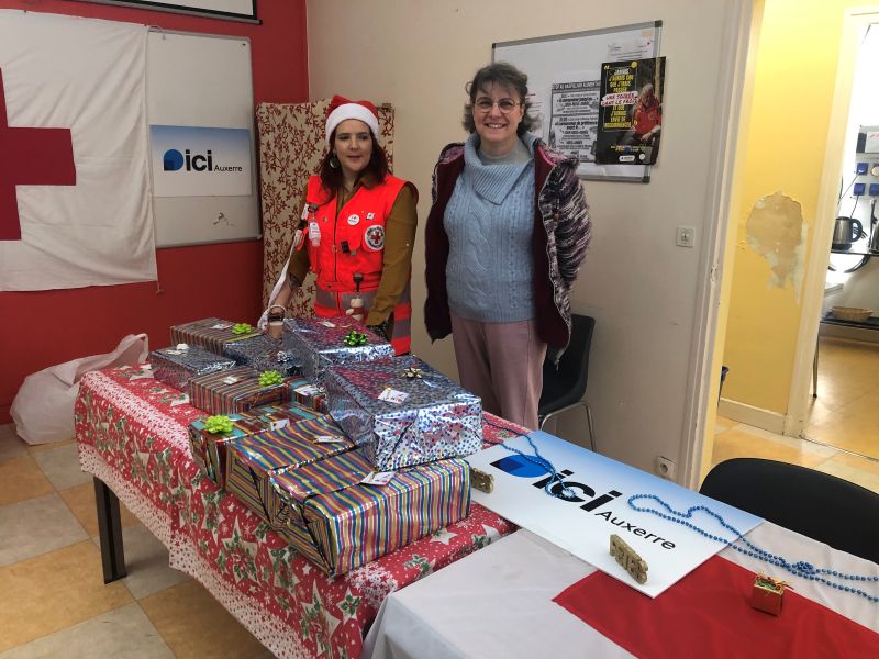 2025 12 06 (Joëlle Marmouset, EHPAD Montholon) Boites de Noël